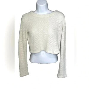Tres bien cream ivory cropped sweater